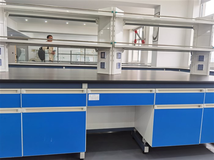 全钢实验台哪家质量好？如卡本净化科技详解！